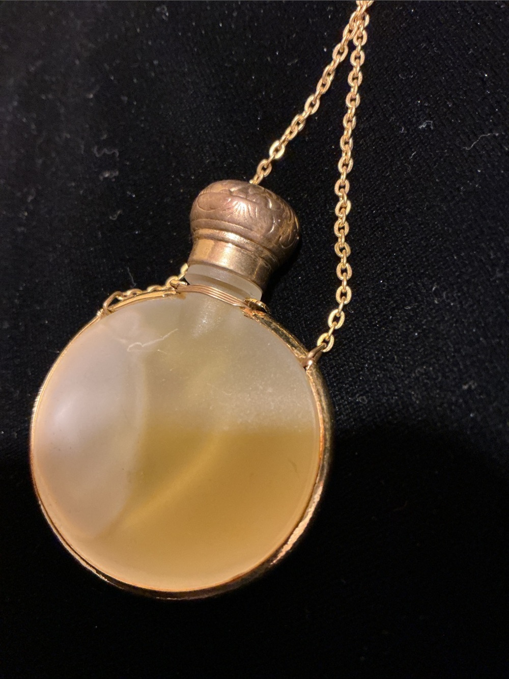 Vintage Nina Rocco L’Air du Temps Perfume Bottle Necklace Pendant - Picture 4 of 6